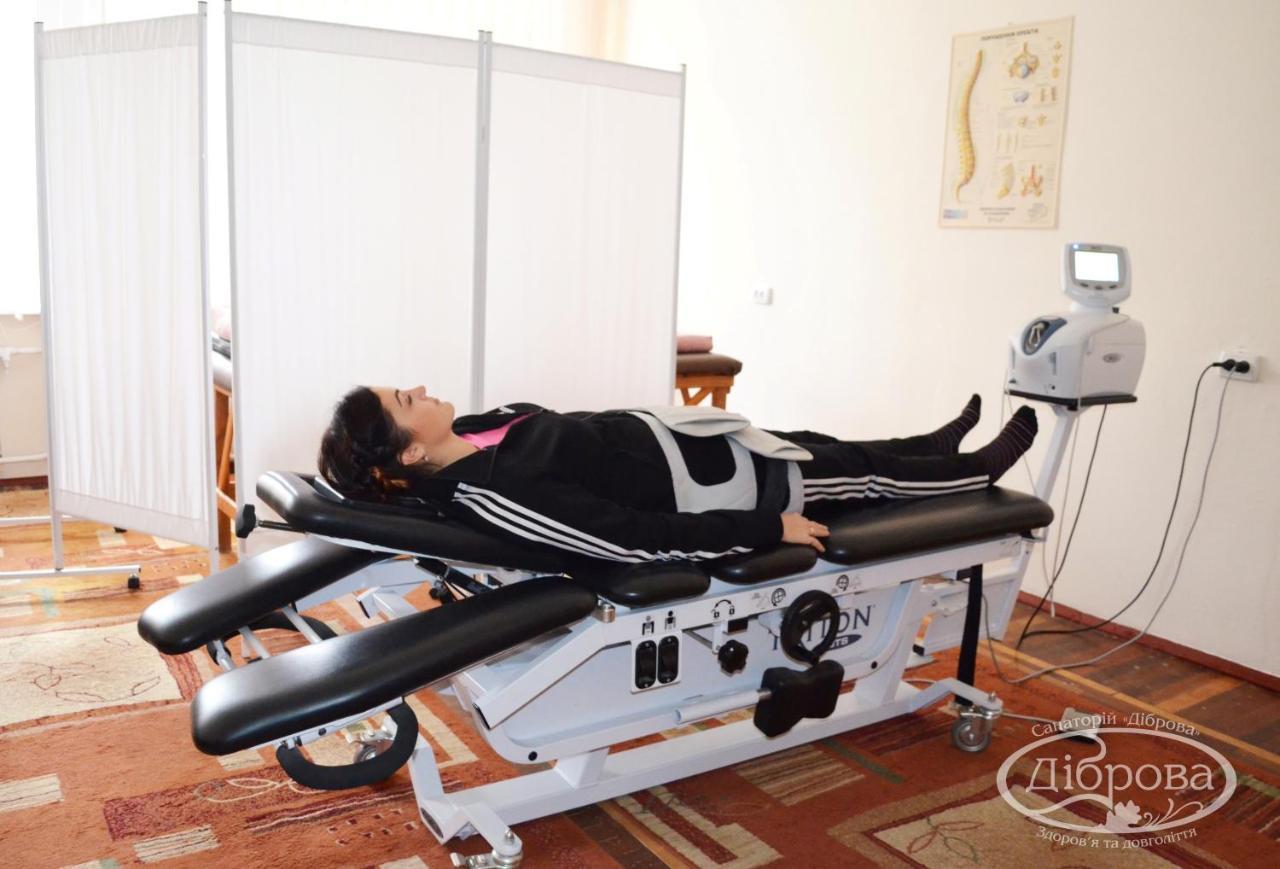 Dibrova 호텔 빌라체르크바 외부 사진